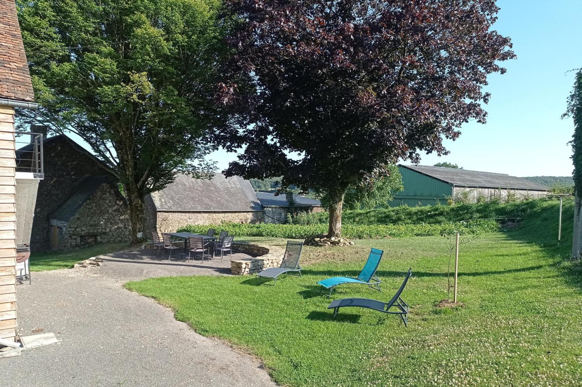 Gite Les Tongs Des Pres, Au Coeur Du Parc Normandie Maine Livaie Exterior foto